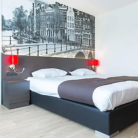 Bastion Amstel Hotel 3*
