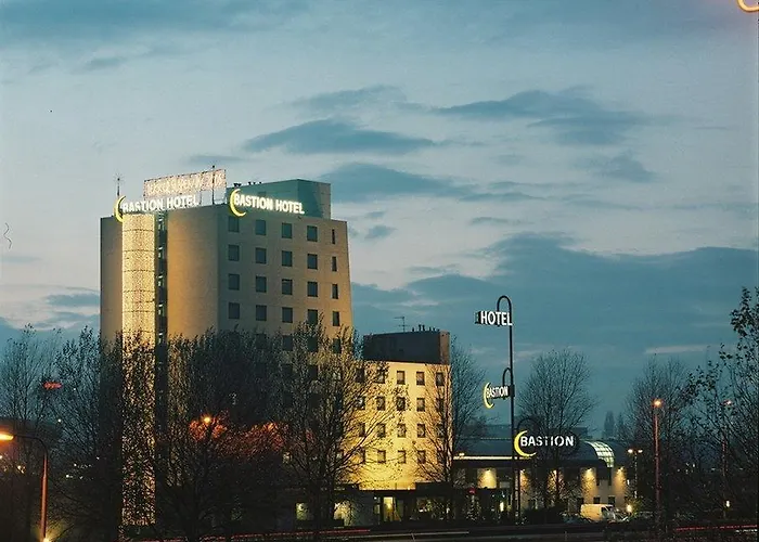 Отель Bastion Amstel