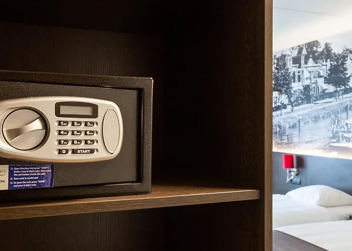 Bastion Amstel 3* Амстердам